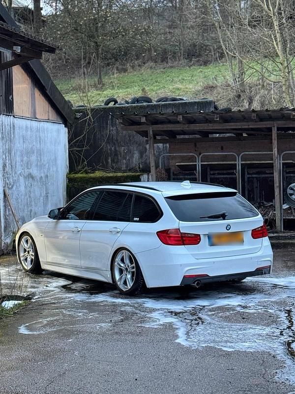 Gebraucht BMW 320 M Sport 184 PS (135 kW) 2014 Weiß Kombi