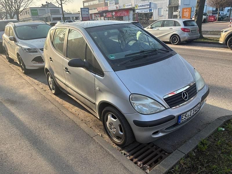 Gebraucht Mercedes A140 Elegance 82 PS (60 kW) 2003 Silber Van / Kleinbus