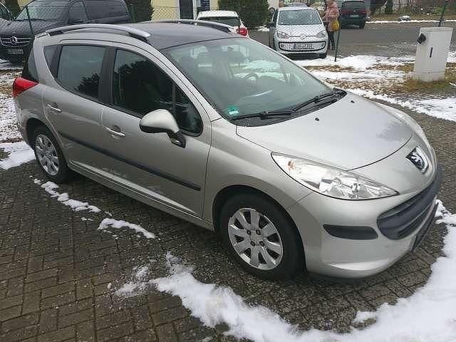 Gebraucht Peugeot 207 Tendance 73 PS (53 kW) 2008 Aschgrau/metalliclackierung Kombi