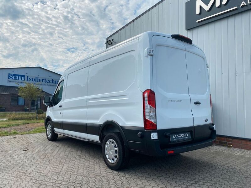 Gebraucht Ford Transit Trend 131 PS (96 kW) 2020 Frostweiß Van / Kleinbus
