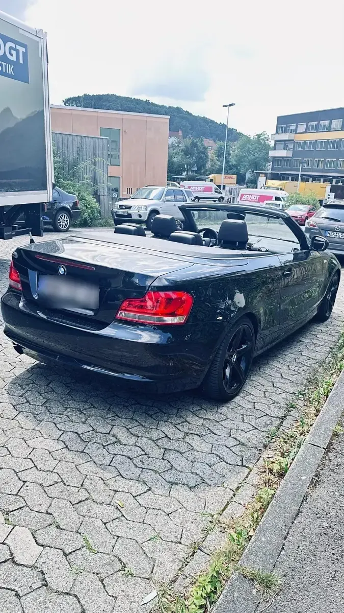 Gebraucht BMW 118 Cabriolet M Sport 143 PS (105 kW) 2012 Schwarz Cabrio