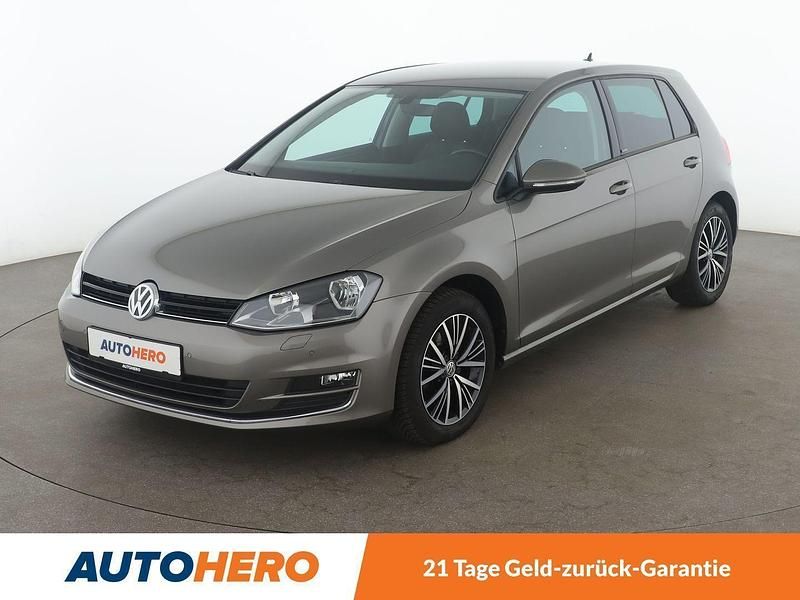 Grau Gebraucht 2016 VW Golf VII Allstar Limousine | 13.860 € (Guter Preis) - Bild 1/3