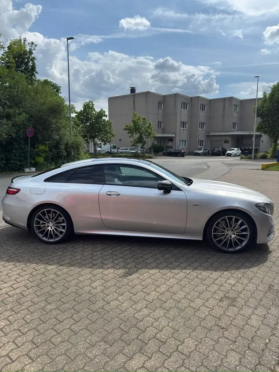 Gebraucht Mercedes E400 333 PS (244 kW) 2017 Grau Coupé