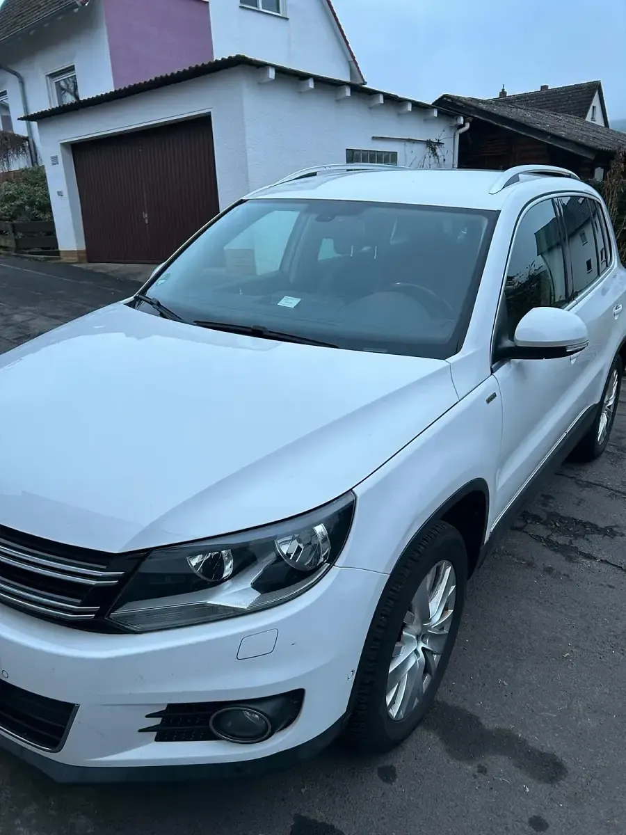 Gebraucht VW Tiguan Life 140 PS (102 kW) 2013 Weiß SUV