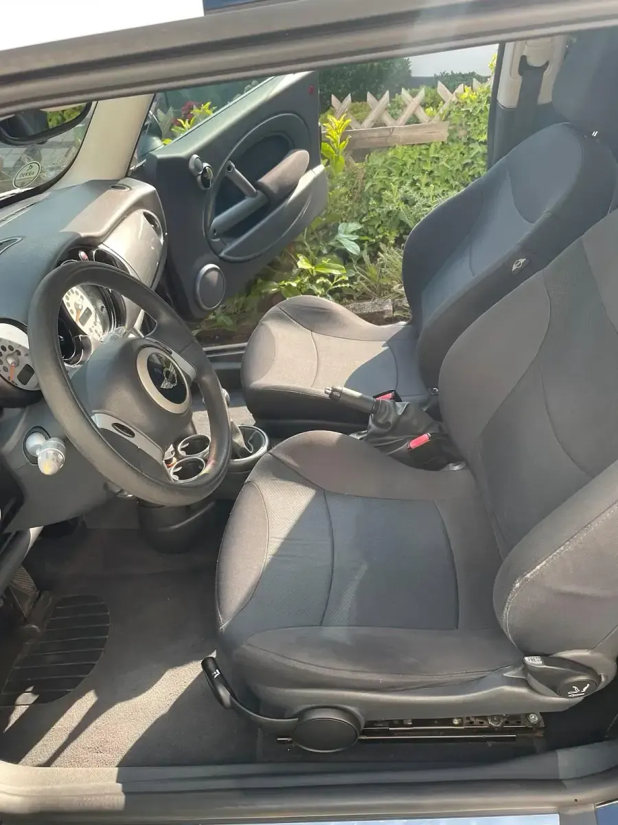 Gebraucht Mini ONE 90 PS (66 kW) 2005 Schwarz Kleinwagen