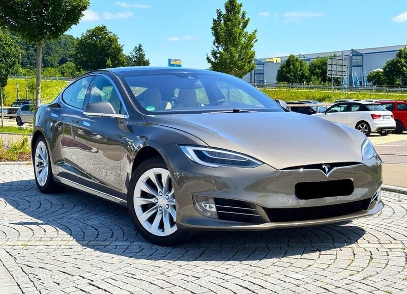 Beige Gebraucht 2017 Tesla Model S Limousine | 28.990 € (Fairer Preis) - Bild 1/4