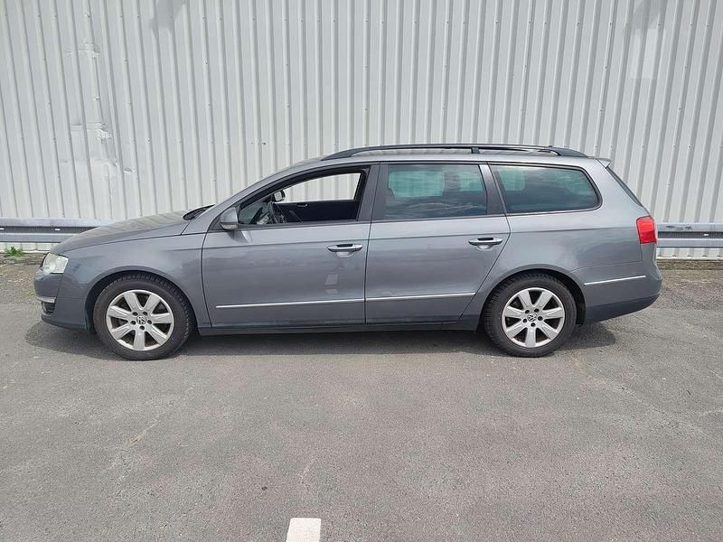 United grey metallic Gebraucht 2008 VW Passat Sportline Kombi | 1.000 € (Superpreis) - Bild 1/4
