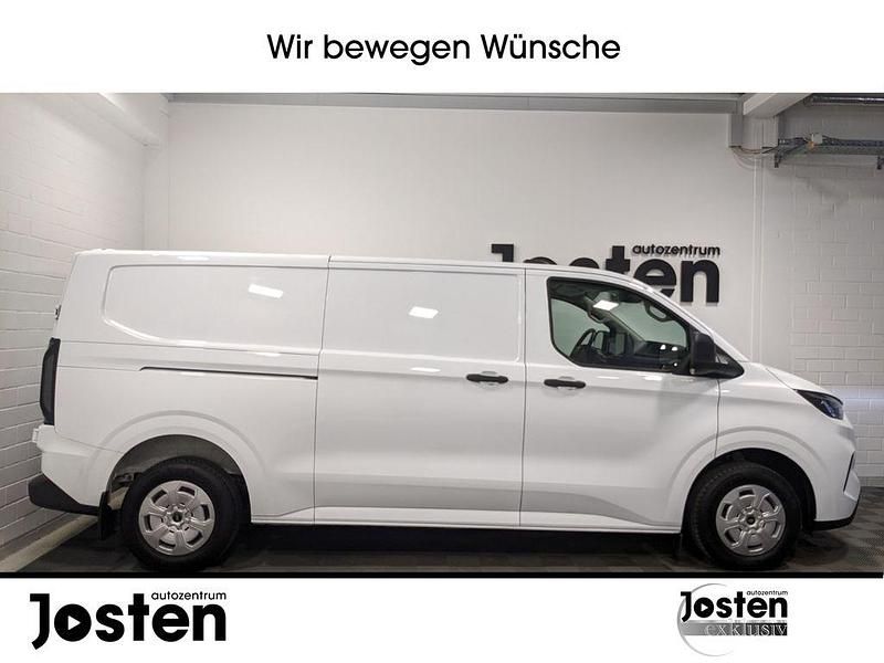 Gebraucht Ford Transit 136 PS (100 kW) 2025 Frostweiß Van / Kleinbus