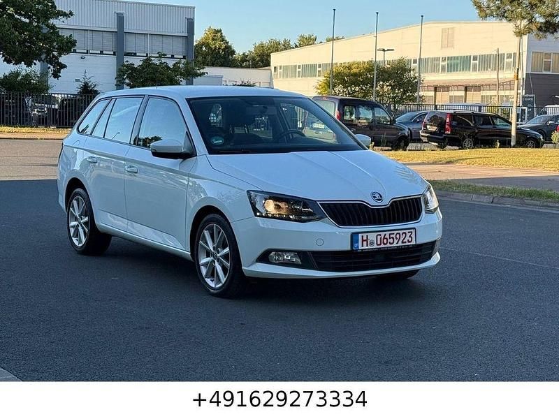 Weiß Gebraucht 2017 Skoda Fabia Ambition Kombi | 8.290 € (Guter Preis) - Bild 1/4