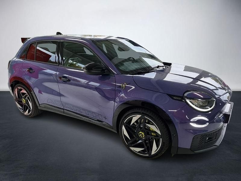 Gebraucht Abarth 600e Scorpionissima 206 kW (281 PS) 2025 Hypnotic purple SUV