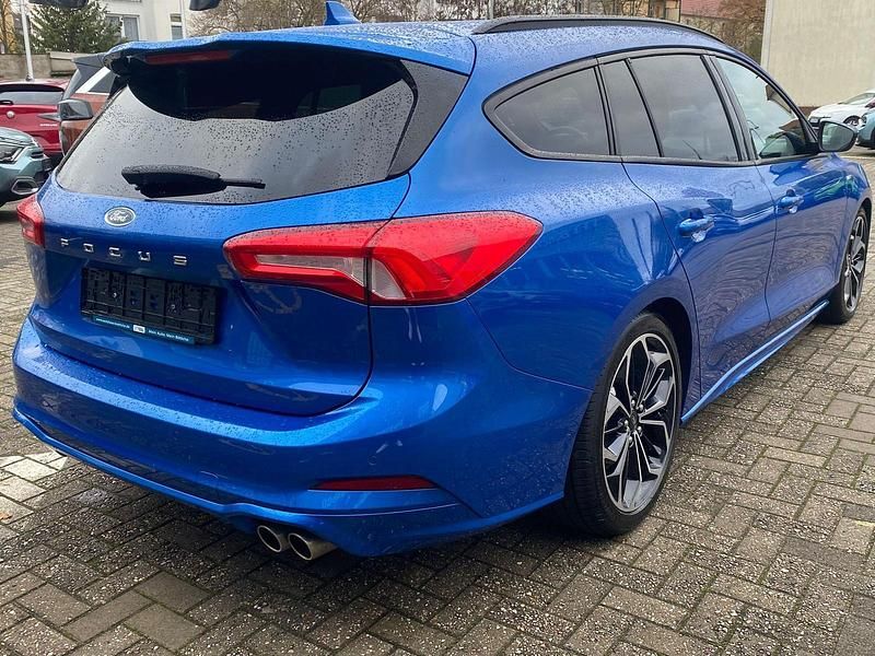 Gebraucht Ford Focus ST-Line 182 PS (133 kW) 2020 Blau metallic