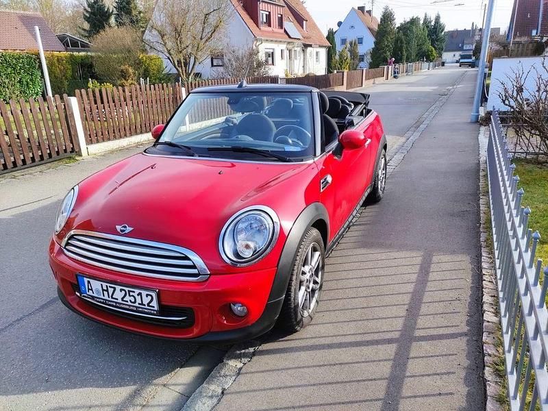 Gebraucht Mini Cooper Cabriolet 122 PS (89 kW) 2013 Rot Cabrio