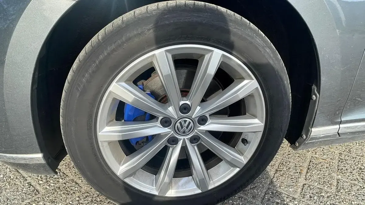 Gebraucht VW Passat 110 PS (80 kW) 2016 Limousine