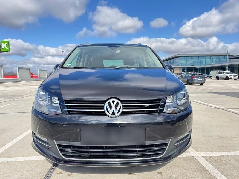 Gebraucht VW Sharan 140 PS (102 kW) 2015 Schwarz Van / Kleinbus