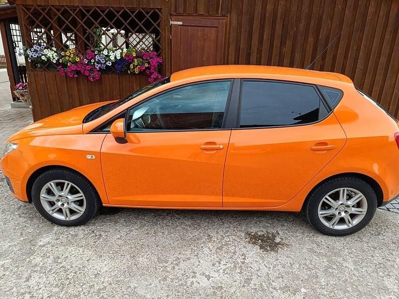 Orange Gebraucht 2008 Seat Ibiza Stylance Limousine | 3.500 € (Guter Preis) - Bild 1/4