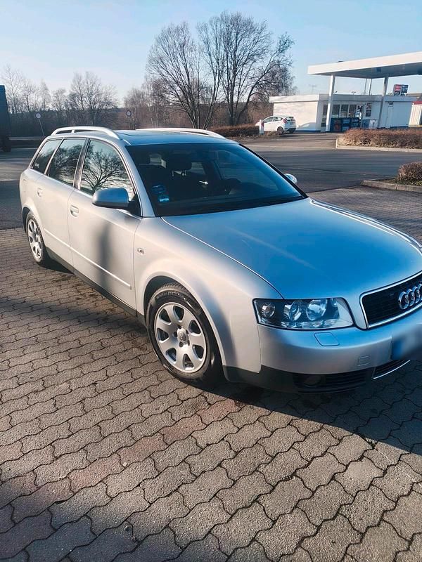 Gebraucht Audi A4 131 PS (96 kW) 2002 Silber Kombi