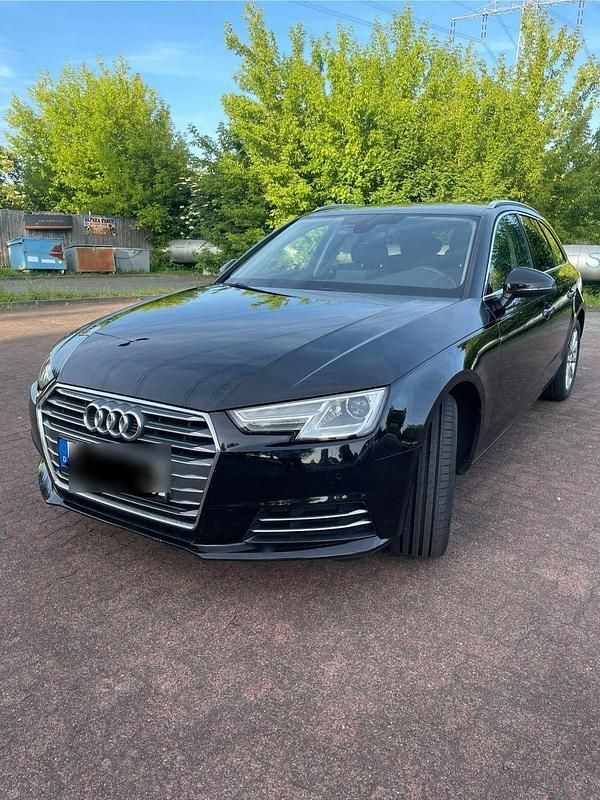 Gebraucht Audi A4 Sport 190 PS (139 kW) 2018 Schwarz Kombi