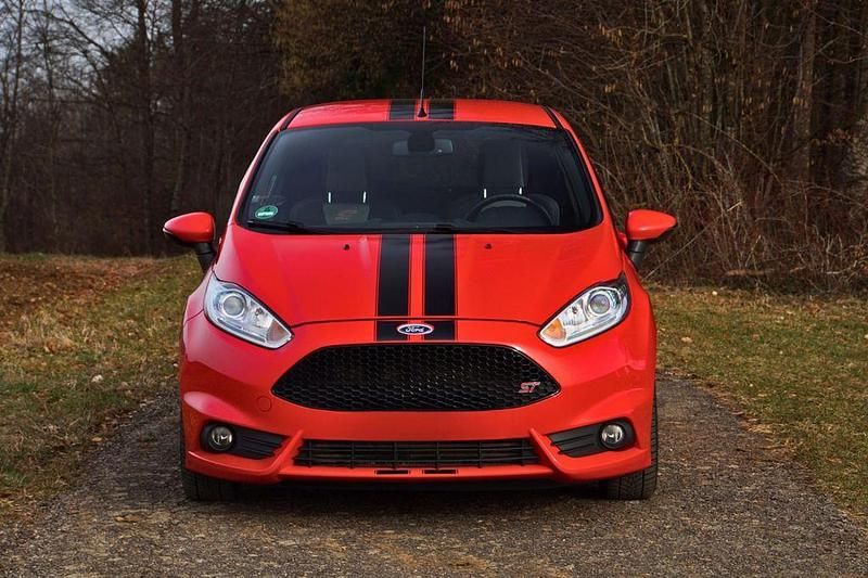 Gebraucht Ford Fiesta ST 182 PS (133 kW) 2015 Rot Kleinwagen