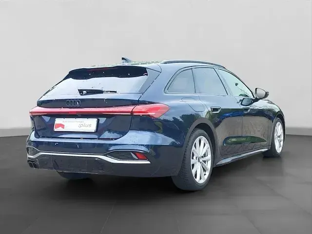 Gebraucht Audi A5 Ambiente 204 PS (150 kW) 2025 Firmamentblau metallic Kombi