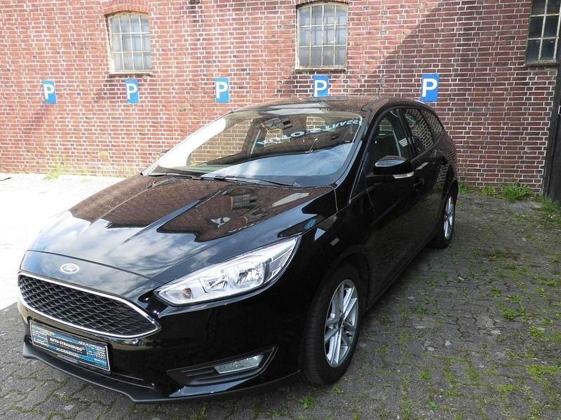 Schwarz Gebraucht 2016 Ford Focus Business Edition Kombi | 10.200 € (Fairer Preis) - Bild 1/4