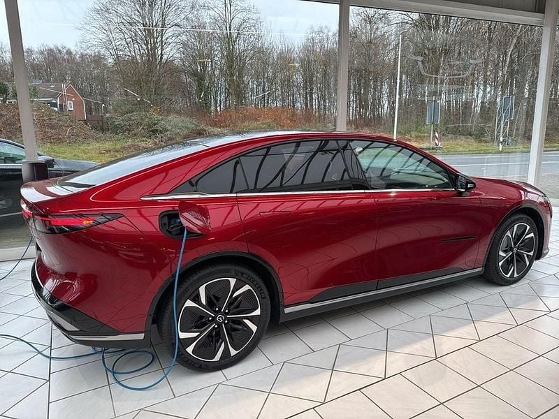 Neu Mazda 6e Takumi-Line 189 kW (258 PS) 2025 Rot Limousine