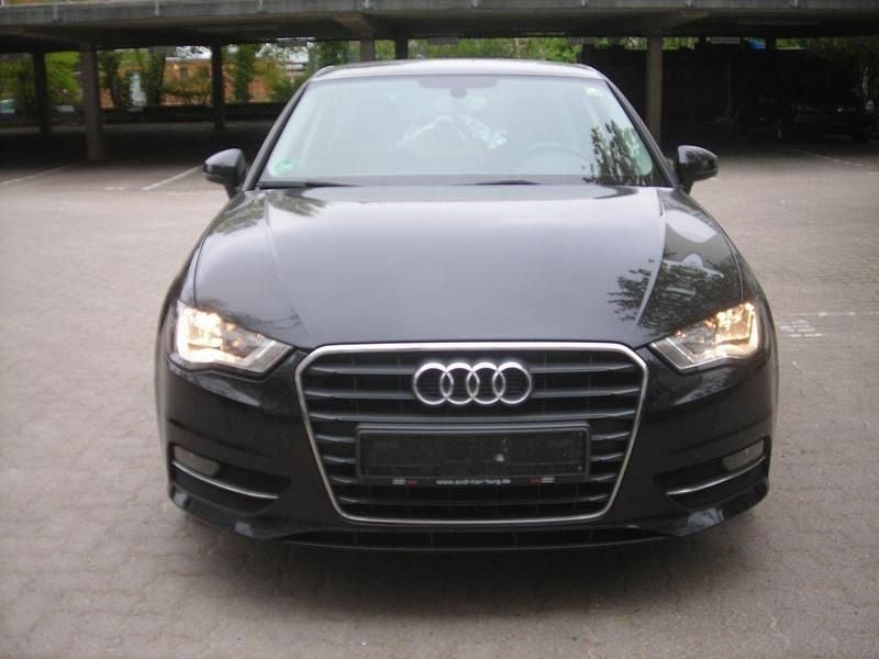 Second-hand Audi A3 Ambition 122 CP (89 kW) 2013 Negru Berlinǎ