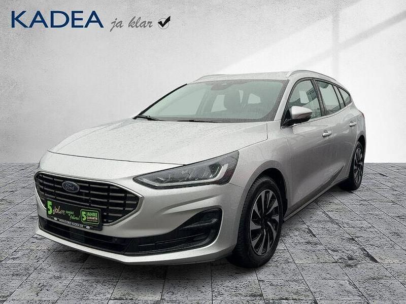 Gebraucht Ford Focus Titanium 125 PS (91 kW) 2023 Polarsilber metallic Kombi