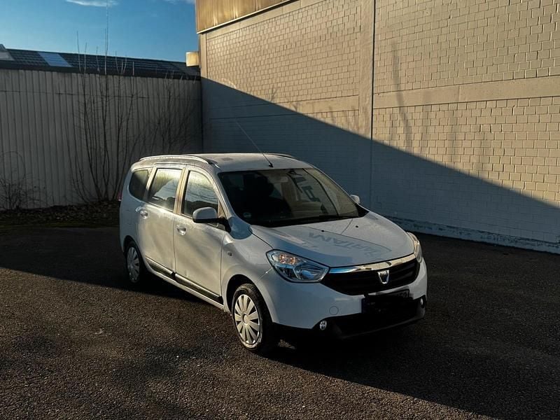 Second-hand Dacia Lodgy 131 CP (96 kW) 2017 Alb Monovolum