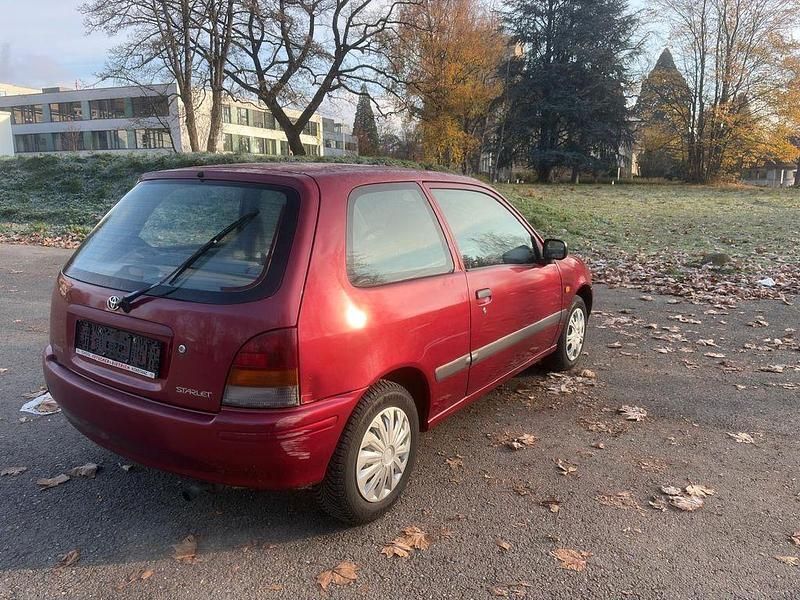 Rot Gebraucht 1996 Toyota Starlet Kleinwagen | 1.500 € (Fairer Preis) - Bild 1/4