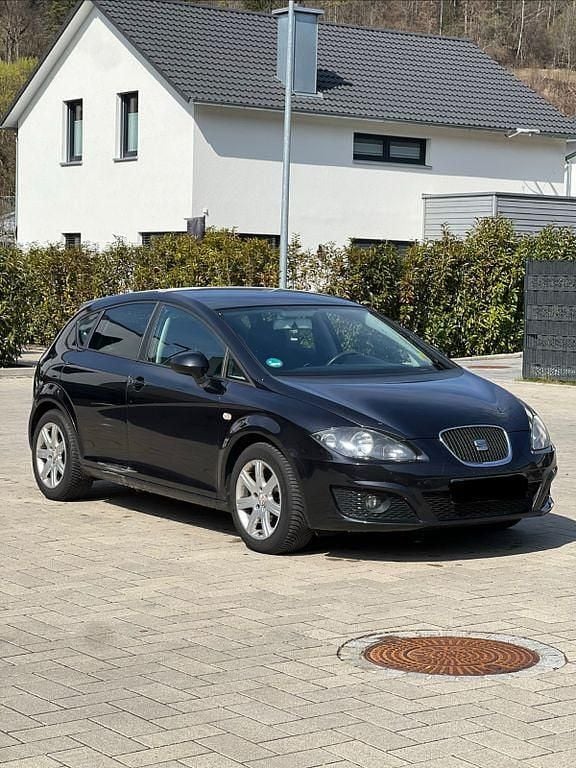 Gebraucht Seat Leon Style 105 PS (77 kW) 2010 Schwarz Kleinwagen