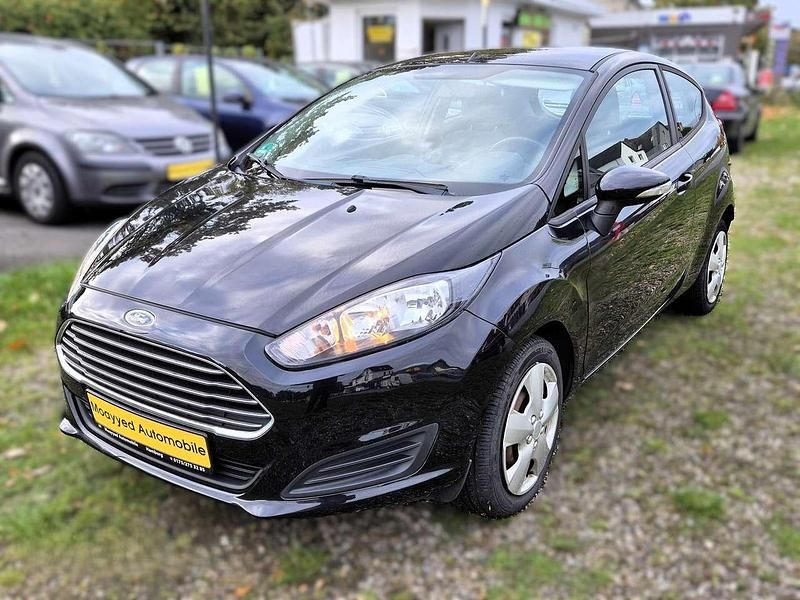 Gebraucht Ford Fiesta Trend 80 PS (58 kW) 2013 Schwarz Kleinwagen