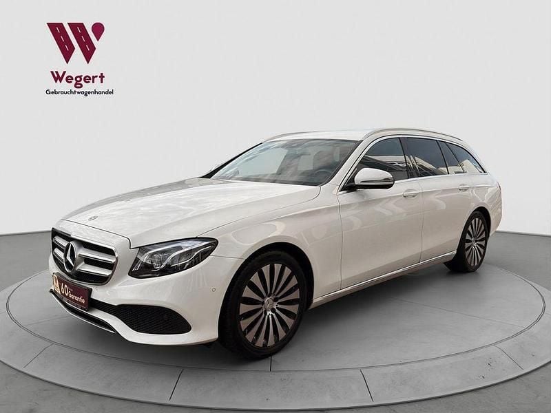 Gebraucht Mercedes E220 Avantgarde 194 PS (142 kW) 2017 Weiß Kombi