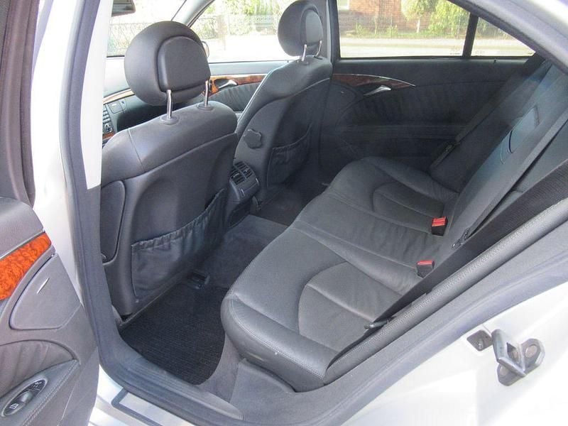 Gebraucht Mercedes E320 224 PS (164 kW) 2002 Silber Limousine
