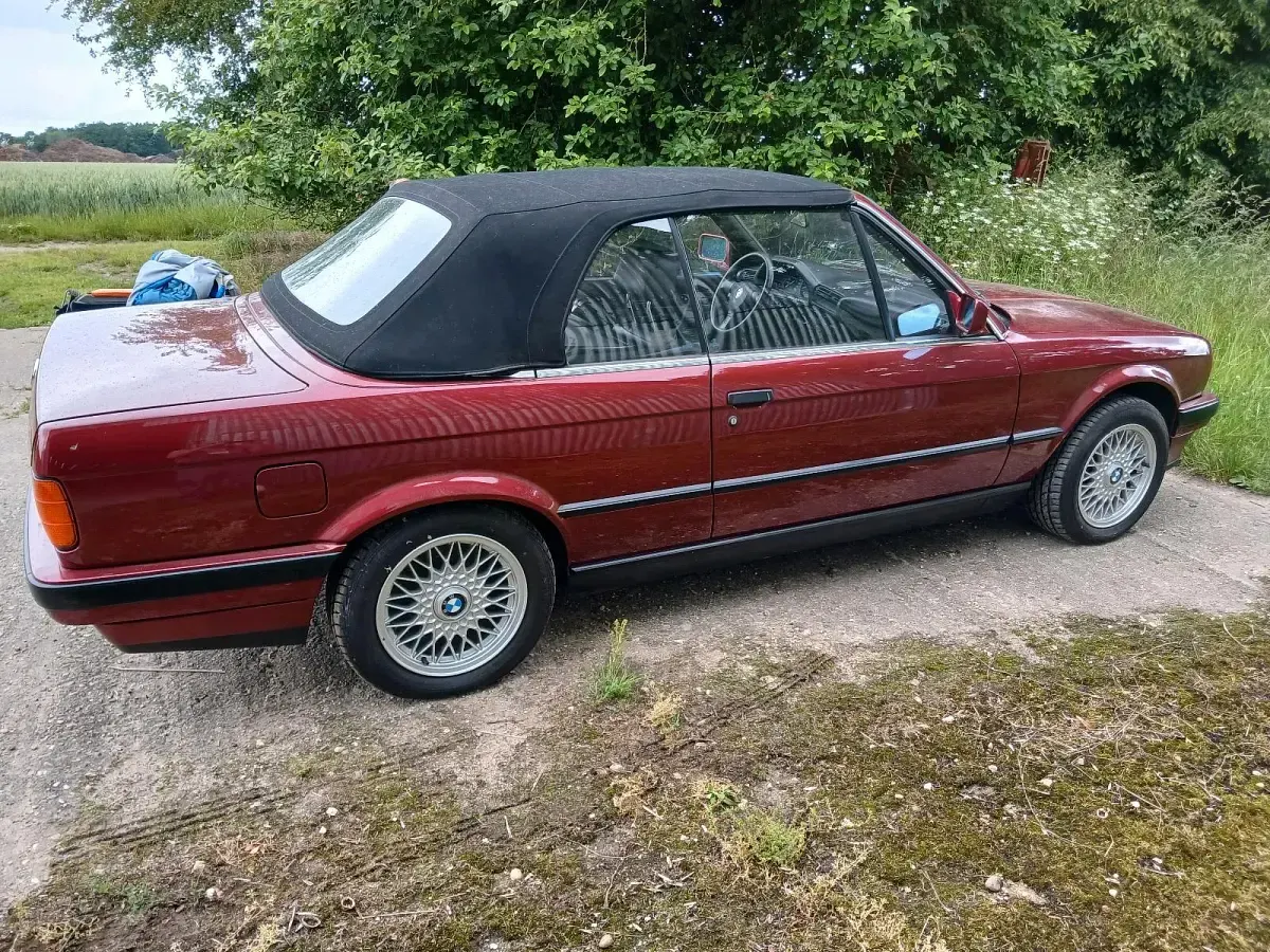 Gebraucht BMW 320 Cabriolet 129 PS (94 kW) 1991 Rot Cabrio