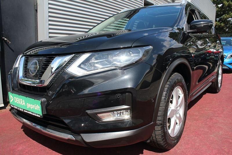 Schwarz Gebraucht 2018 Nissan X-Trail Tekna SUV | 18.979 € (Fairer Preis) - Bild 1/4