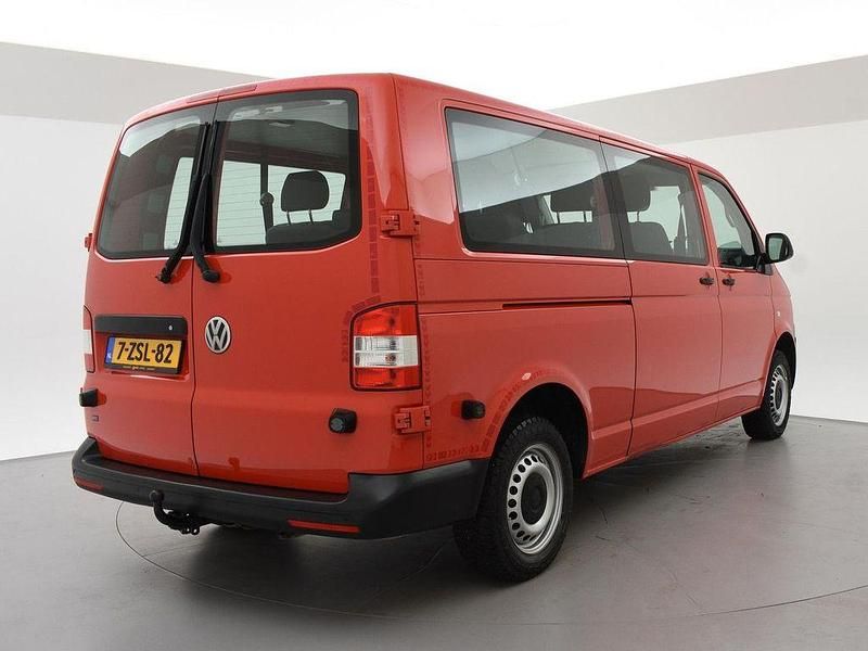 Gebraucht VW Transporter 140 PS (102 kW) 2015 Rot Van