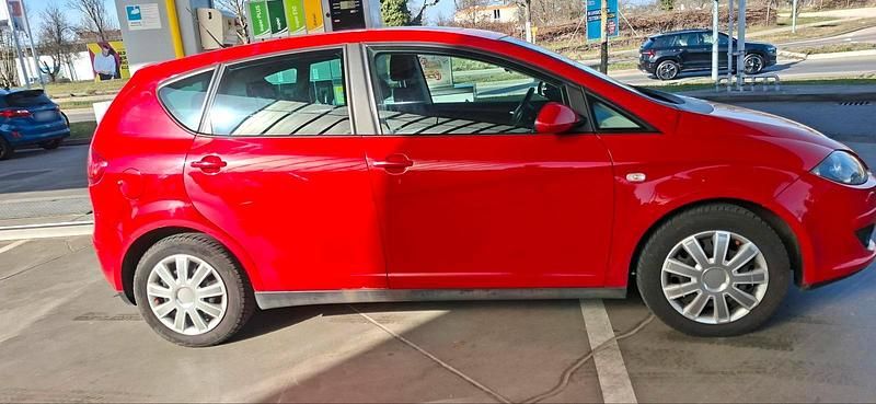 Gebraucht Seat Altea 101 PS (74 kW) 2004 Rot Van / Kleinbus