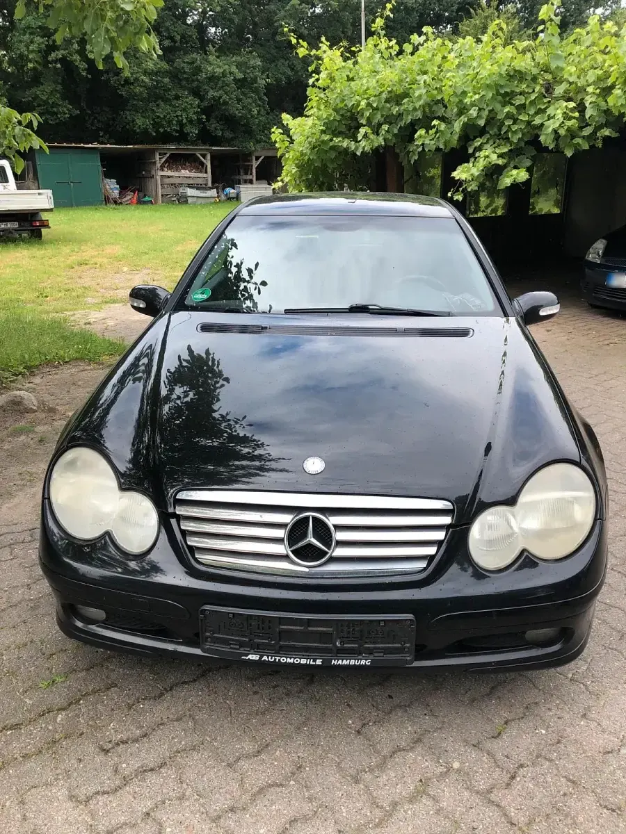 Gebraucht Mercedes C200 163 PS (119 kW) 2003 Schwarz Coupé