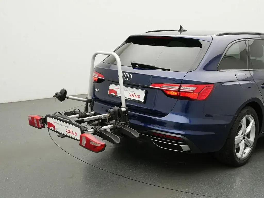 Gebraucht Audi A4 Advanced 163 PS (119 kW) 2023 Navarrablau Kombi