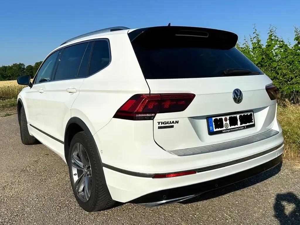 Gebraucht VW Tiguan R-line 150 PS (110 kW) 2021 Weiß SUV