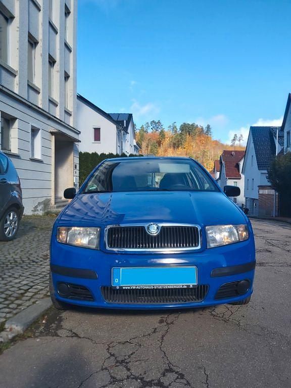 Blau Gebraucht 2007 Skoda Fabia Limousine | 1.950 € (Guter Preis) - Bild 1/4