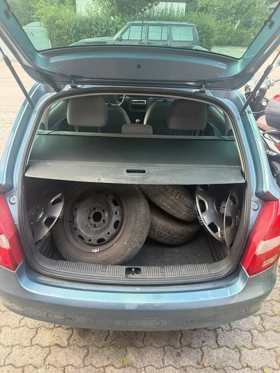 Gebraucht Skoda Fabia 70 PS (51 kW) 2008 Blau Kombi