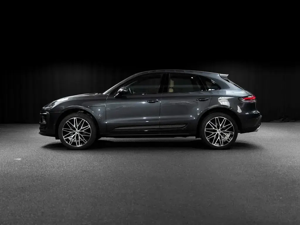 Gebraucht Porsche Macan Basis 265 PS (194 kW) 2022 Grau SUV