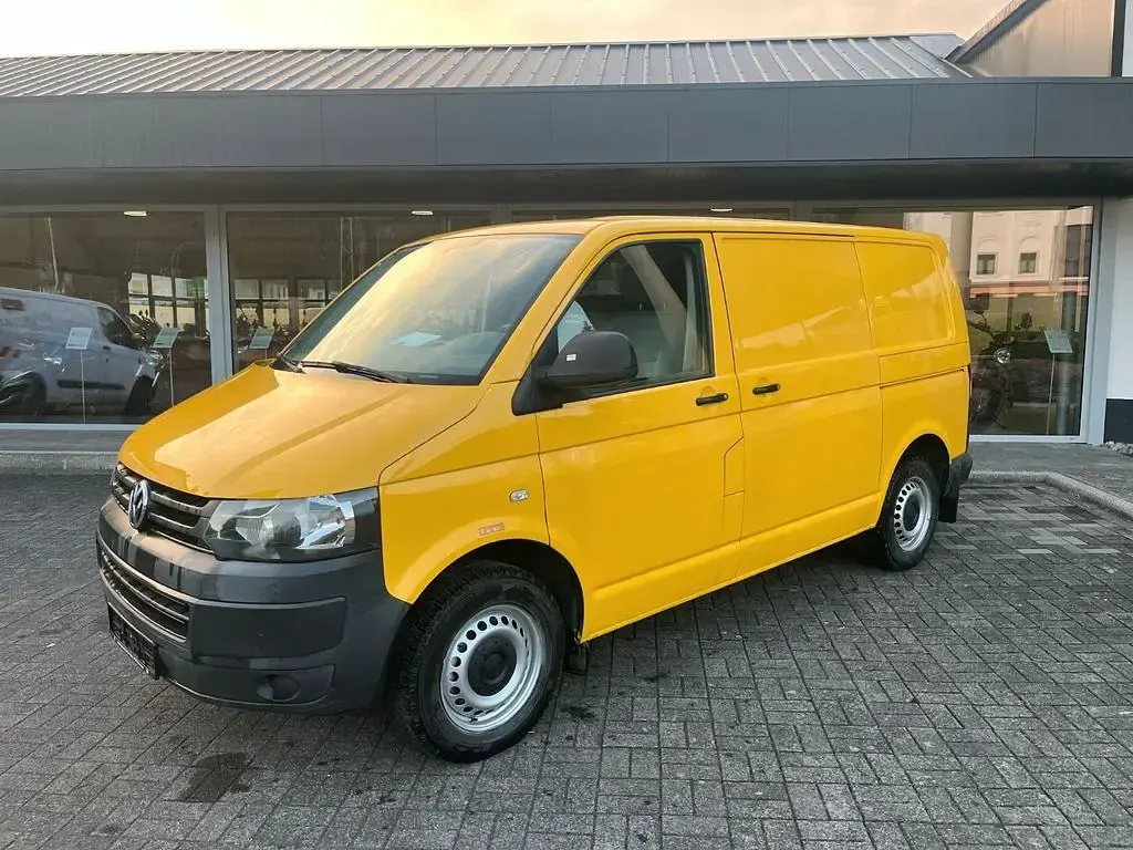 Usata VW Transporter 84 CV (61 kW) 2013 Giallo Furgone