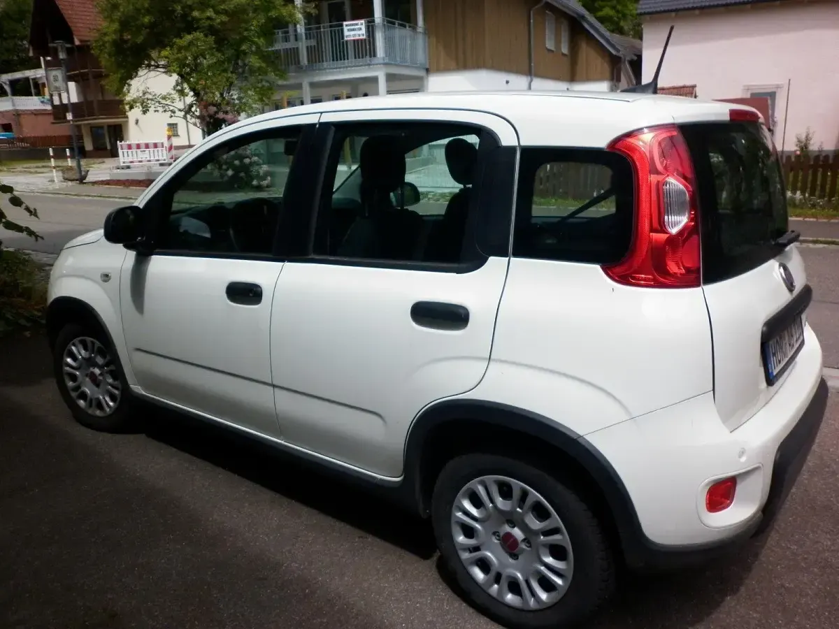 Gebraucht Fiat Panda 69 PS (50 kW) 2024 Weiß Kleinwagen