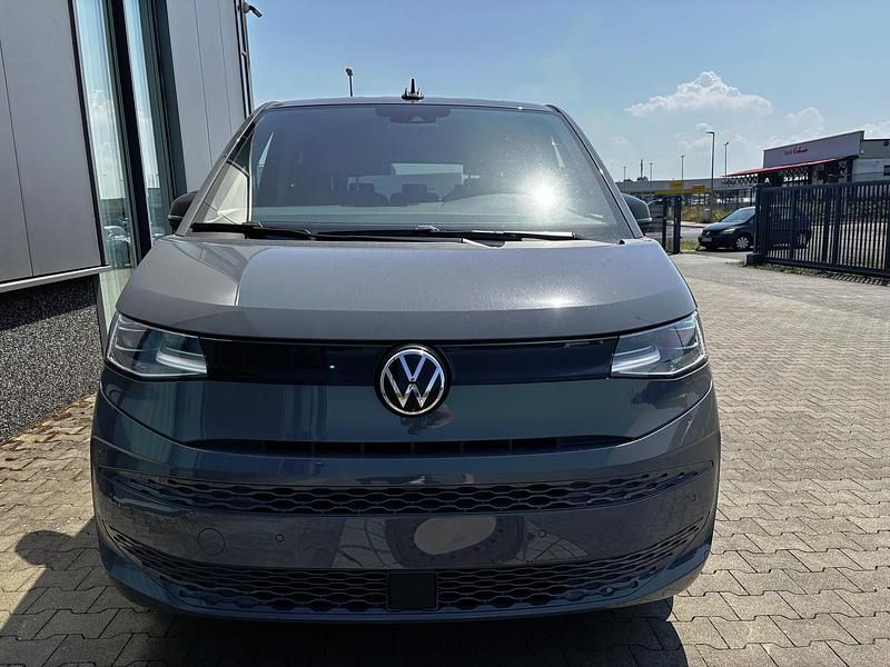 Nouă VW Multivan 150 CP (110 kW) 2026 Monovolum