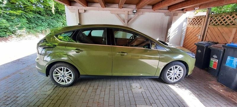 Second-hand Ford Focus 125 CP (91 kW) 2013 Verde Berlinǎ