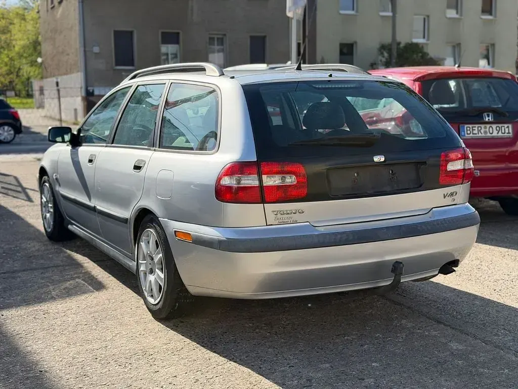 Gebraucht Volvo V40 Comfort 102 PS (75 kW) 2004 Silber Kombi