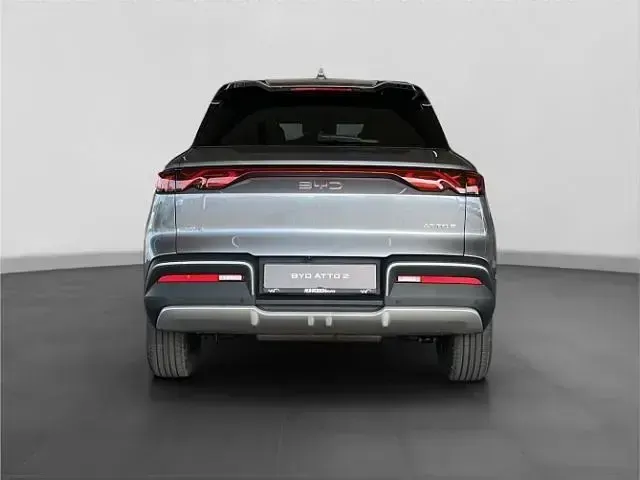 Neu BYD Atto 2 Boost 212 PS (155 kW) 2026 Grau SUV