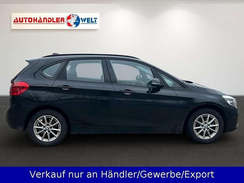 Gebraucht BMW 218 Active Tourer Basis 150 PS (110 kW) 2015 Schwarz Van / Kleinbus